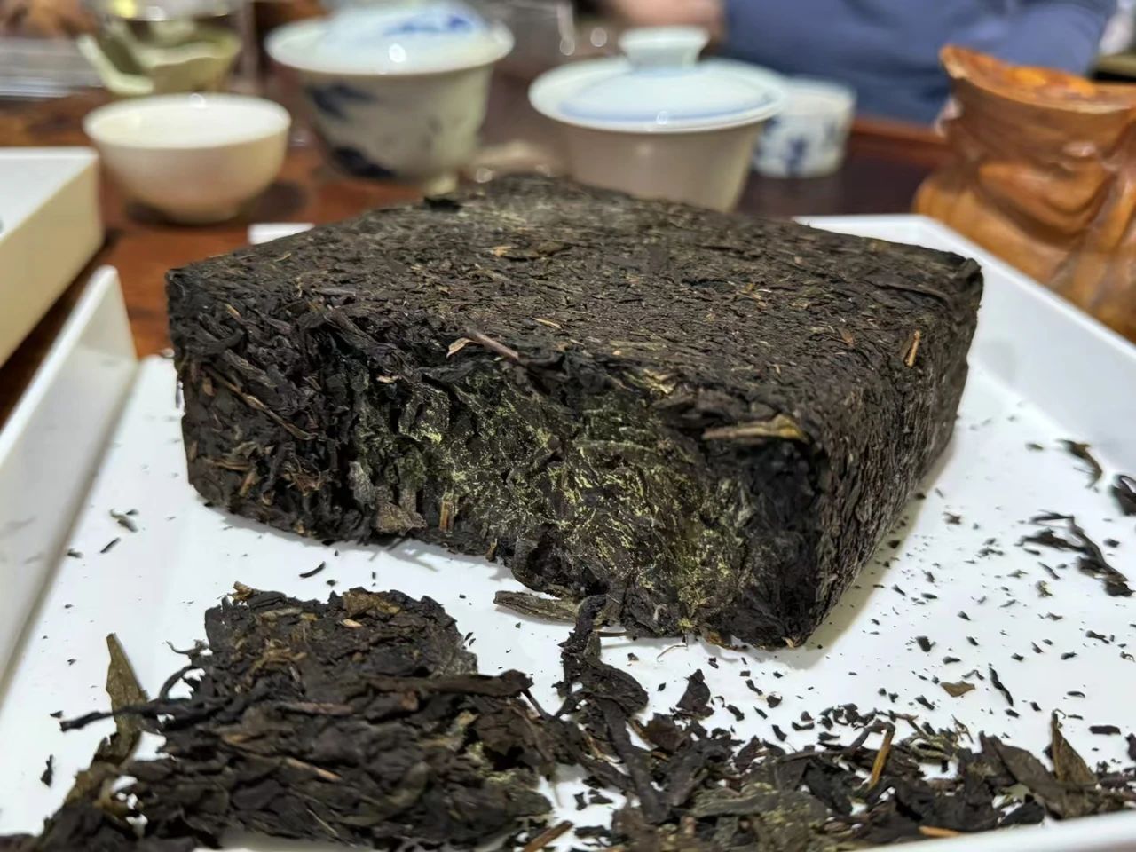 簡小葉說茶|金花越多越好？揭秘茯茶“金花”的自然密碼