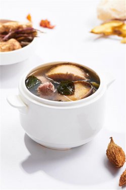 簡(jiǎn)小葉食譜｜金線蓮鮑魚湯：工作勞累者保健首選